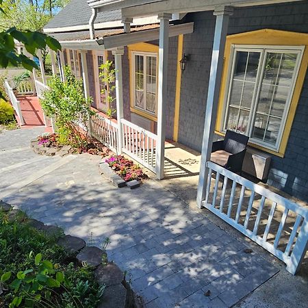 Hotel Fleurs Karaibes Saint-Alexandre-de-Kamouraska Ngoại thất bức ảnh