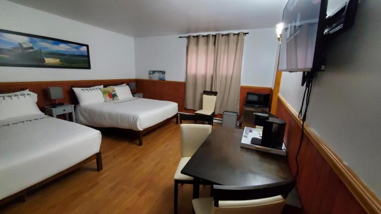 Hotel Fleurs Karaibes Saint-Alexandre-de-Kamouraska Ngoại thất bức ảnh